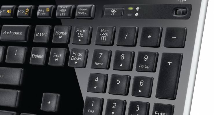 Solarbetriebene kabellose Tastatur Logigech K750