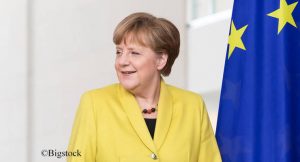 Bundeskanzlerin Angela Merkel scheint sich von Gabriels Klima-abgabe zu distanzieren und erntet dafür nun Kritik.