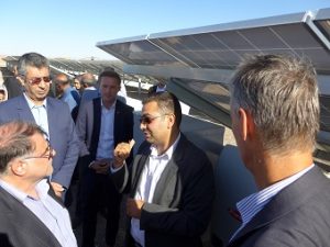Solarstrom mit Photovolatik im Iran - Eröffnung Solarpark in Rafsanjan
