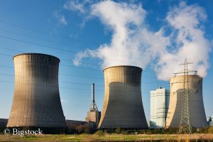 Atom- und Kohleausstieg sind gleichzeitig machbar, sagt der BUND. Abschaltplan für Kraftwerke garantiert Versorgungssicherheit.